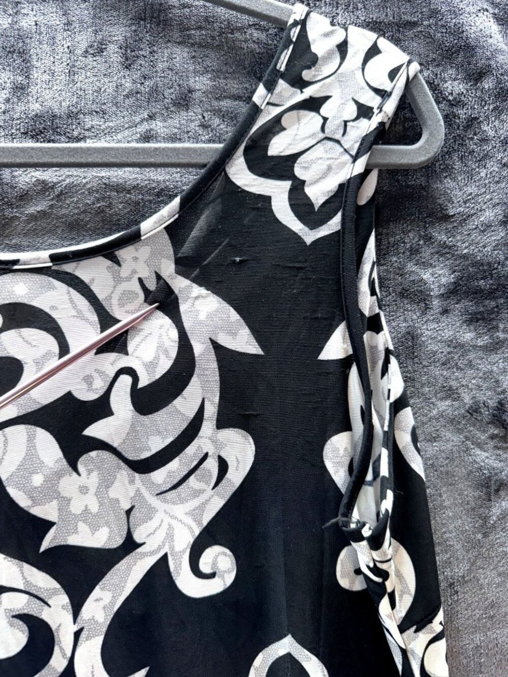 AC Fashion 2X Maxi Dress Black White Damask Sleeveless Twist Neckline Boho - Picture 14 of 14